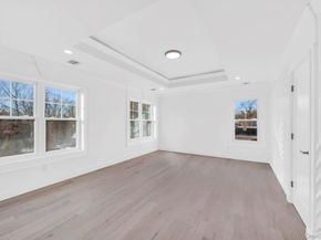 11 Goshen Street, Elmont NY 11003