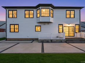 11 Goshen Street, Elmont NY 11003