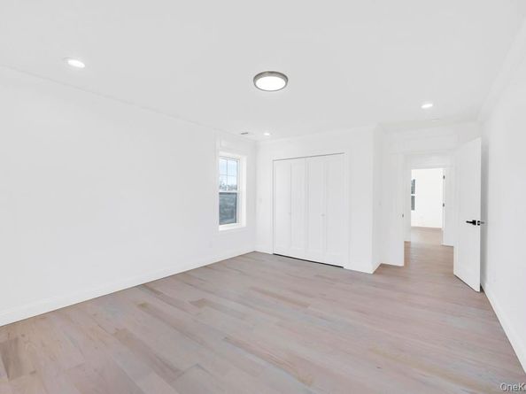 11 Goshen Street, Elmont NY 11003