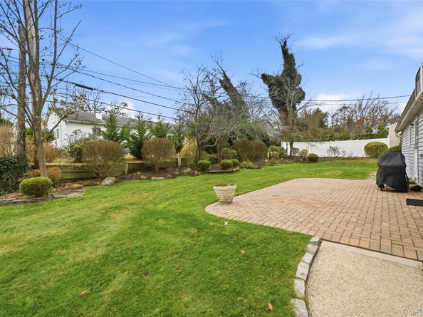 16 Pantzer Street, Smithtown NY 11787