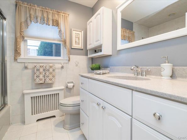 122 Pine Street, Rockville Centre NY 11570