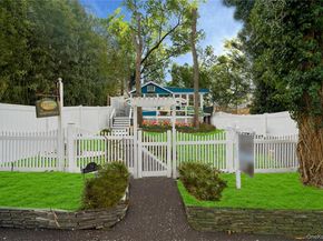 74 Richardson Avenue, East Hampton NY 11937