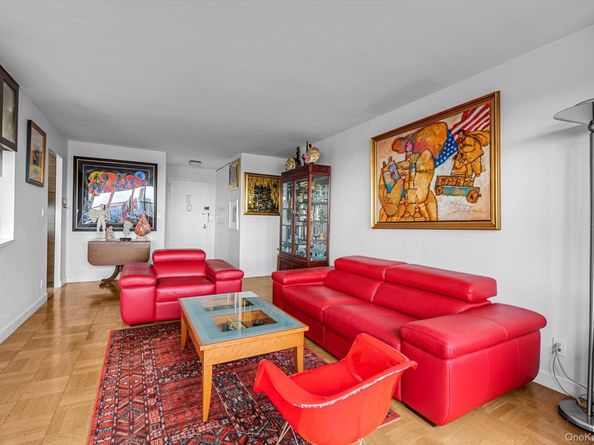 555 Kappock Street 22C, Bronx NY 10463