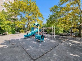 555 Kappock Street 22C, Bronx NY 10463