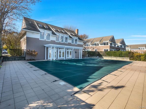 62 Canoe Place Road 513/5, Hampton Bays NY 11946