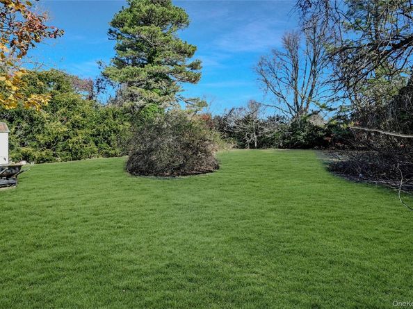 1599 Feureisen Avenue, Bohemia NY 11716