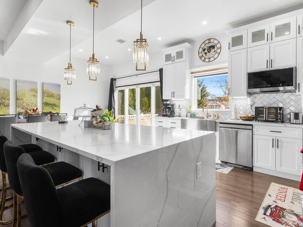 166 17th Street, West Babylon NY 11704