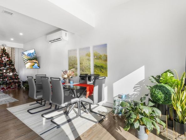 166 17th Street, West Babylon NY 11704