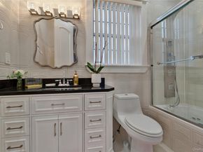 19319 109th Road, Saint Albans NY 11412