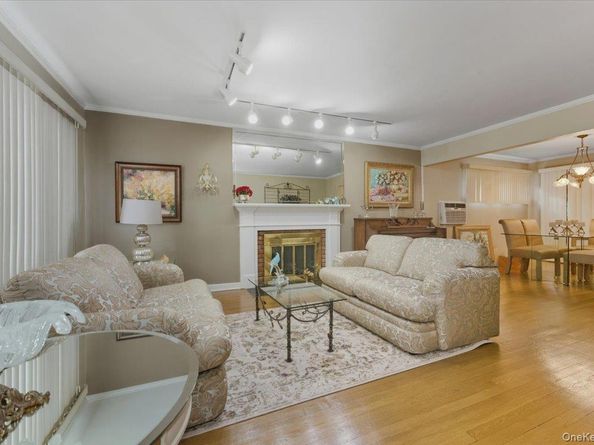 433 Westminster Road, Rockville Centre NY 11570