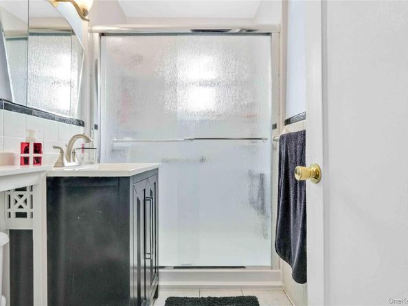 26-25 141 Street 5G, Flushing NY 11354