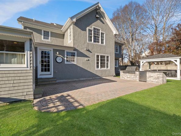 85 Fairview Avenue, Bayport NY 11705