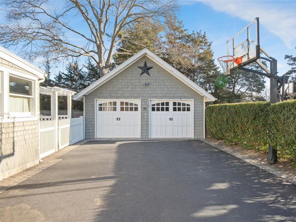 85 Fairview Avenue, Bayport NY 11705