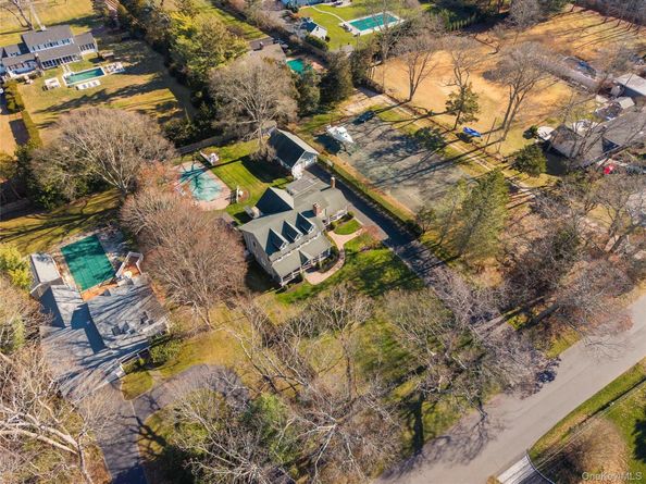 85 Fairview Avenue, Bayport NY 11705