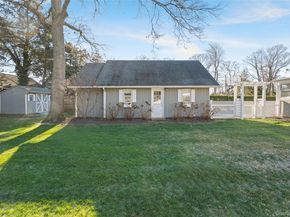 85 Fairview Avenue, Bayport NY 11705