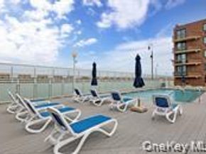 750 Broadway W 3M, Long Beach NY 11561