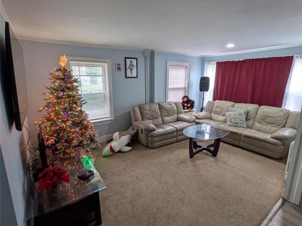41 Stone Avenue, North Babylon NY 11703