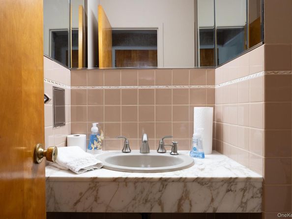 53 Tulipwood Dr, Commack NY 11725