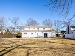 53 Tulipwood Dr, Commack NY 11725