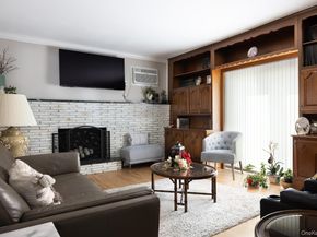 53 Tulipwood Dr, Commack NY 11725