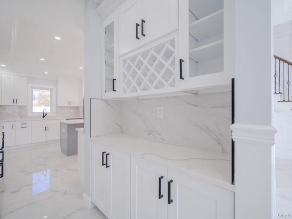 68 Spruce Street, Hicksville NY 11801