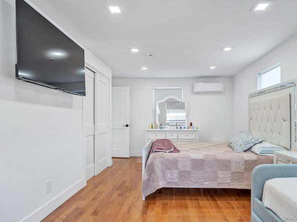 159 Southside Avenue, Freeport NY 11520