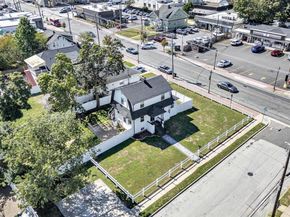 159 Southside Avenue, Freeport NY 11520