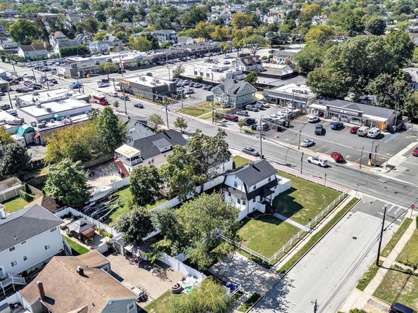159 Southside Avenue, Freeport NY 11520