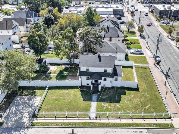 159 Southside Avenue, Freeport NY 11520