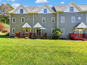646 E Main Street, Jefferson Valley NY 10535