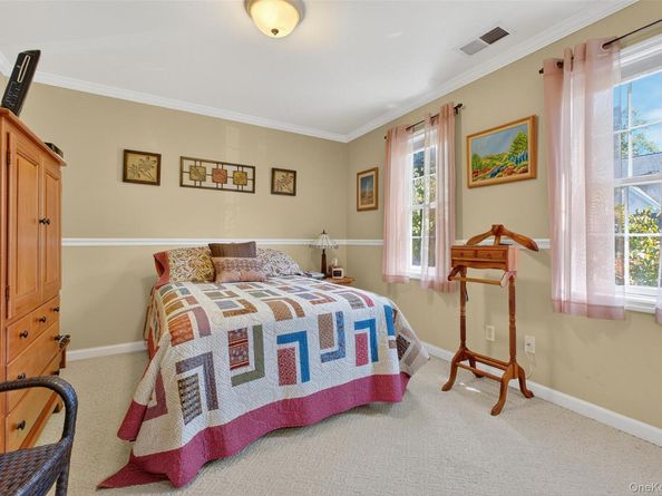 646 E Main Street, Jefferson Valley NY 10535