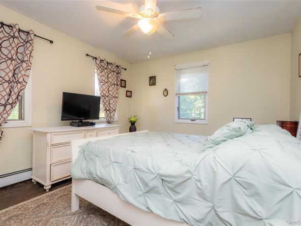 3 Beacon Drive, Sound Beach NY 11789