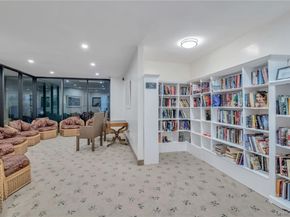 376 Central Avenue 3V, Lawrence NY 11559