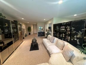 376 Central Avenue 3V, Lawrence NY 11559