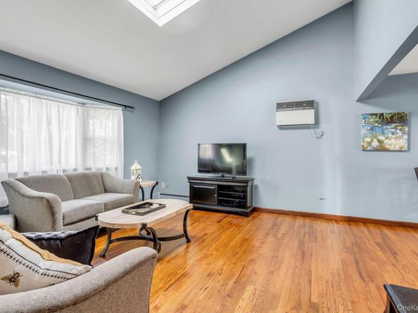 262 New Hampshire Avenue, Massapequa NY 11758