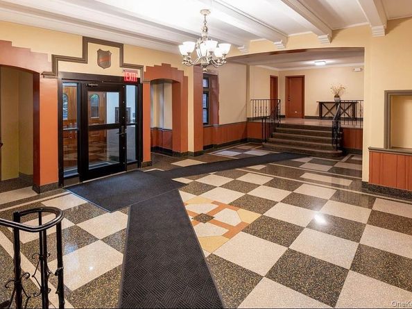 41-09 41st Street 1D, Sunnyside NY 11104