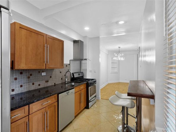 41-09 41st Street 1D, Sunnyside NY 11104