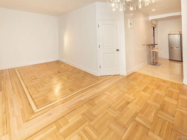 41-09 41st Street 1D, Sunnyside NY 11104