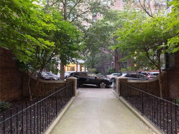 41-09 41st Street 1D, Sunnyside NY 11104