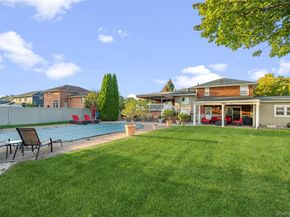 7 Chelsea Drive, Syosset NY 11791