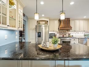 7 Chelsea Drive, Syosset NY 11791