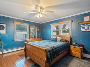 7 Chelsea Drive, Syosset NY 11791