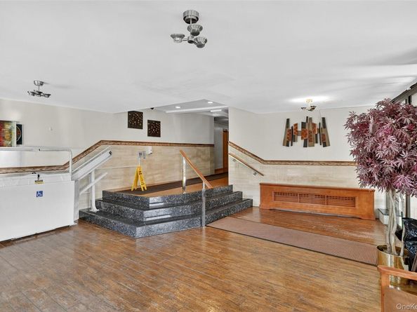 1874 Pelham Parkway S 6E, Bronx NY 10461
