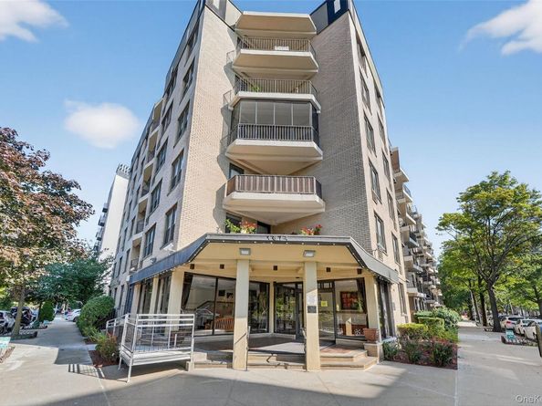 1874 Pelham Parkway S 6E, Bronx NY 10461