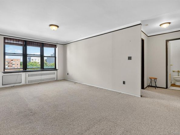1874 Pelham Parkway S 6E, Bronx NY 10461
