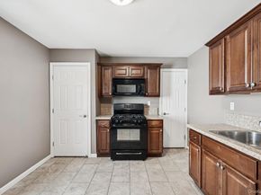 105 Devon Road, Albertson NY 11507