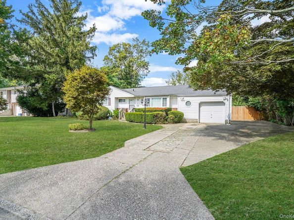 167 Wittberg Street, Brentwood NY 11717