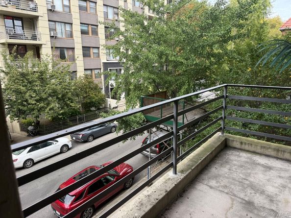 98-40 64th Avenue 3A, Rego Park NY 11374