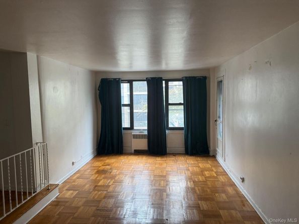 98-40 64th Avenue 3A, Rego Park NY 11374