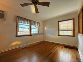 11 Surrey Lane, Levittown NY 11756